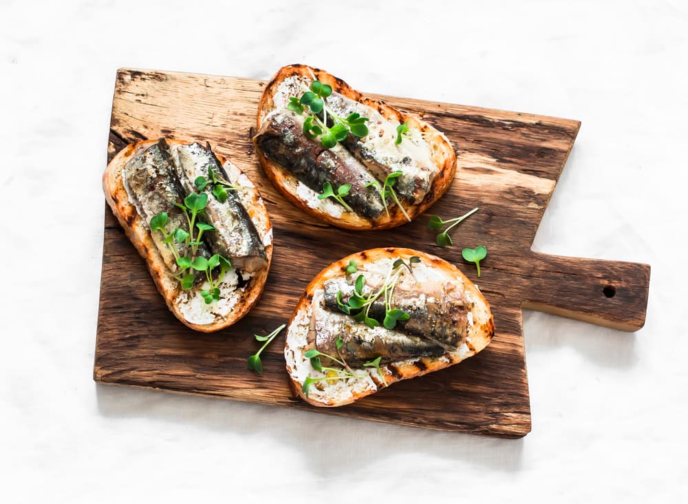7 canapés con sardinas en aceite de oliva | Cetárea Burela